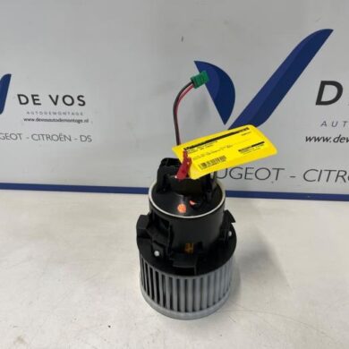 Peugeot 308 1.2 12V e-THP PureTech 130 Kachel Ventilatiemotor 2019 1610497180