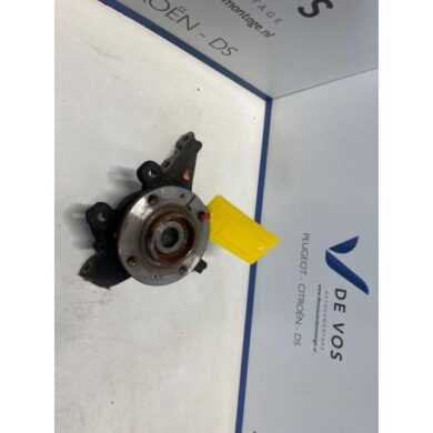 Peugeot 208 1.2 Vti 12V PureTech 100 Fusee links-voor 2021 9826878080