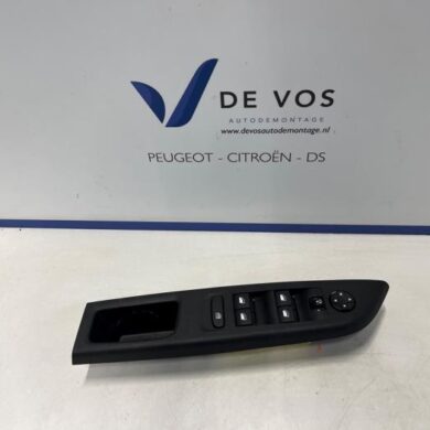 Opel Corsa 1.2 Turbo 12V 100 Combischakelaar ramen 2023 9678826480