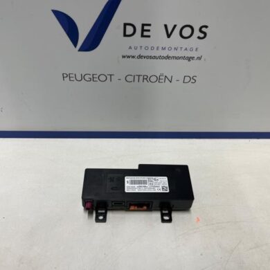 Peugeot 208 1.2 Vti 12V PureTech 100 Telefoon interface 2021 9839316880-9841408480