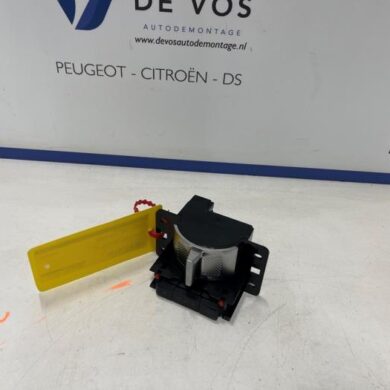 Peugeot 3008 1.2 12V Hybrid 136 Gear stick 2024 98440964ZD 20F9C2