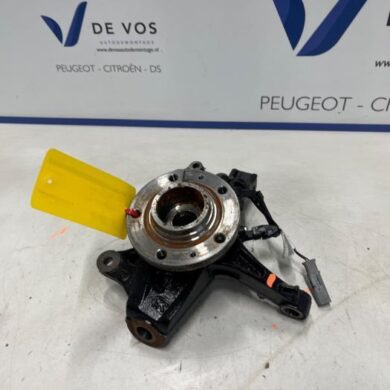 Peugeot 5008 1.2 12V Hybrid Knuckle, front left 2022 1647857480