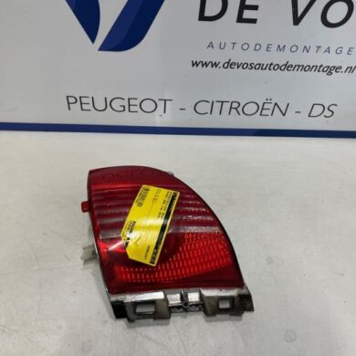 Peugeot 2008 1.2 12V e-THP PureTech 130 Achteruitrijlicht rechts 2016 6350GJ