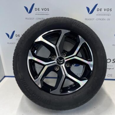 Citroen C3 Aircross 1.2 e-THP PureTech 110 Wheel + tyre 2022 YQ00936980