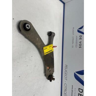 Opel Mokka 1.5 CDTi 16V Front wishbone, right 2022 9831682780