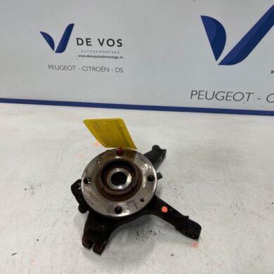 Opel Corsa 1.2 Turbo 12V 100 Fusee links-voor 2020 9826878080