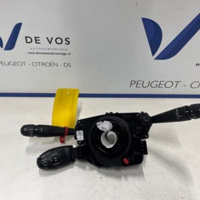 Peugeot 2008 1.2 VTi 12V PureTech 100 Steering column stalk 2021 98254515ZD-98369220ZD