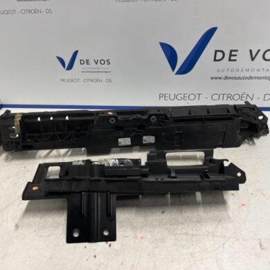 Peugeot 408 1.6 16V HYbrid 225 Slotplaat voor 2023 1681376680