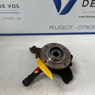 Opel Corsa 1.2 Turbo 12V 100 Fusee rechts-voor 2023 9826877980