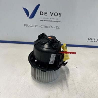 DS Automobiles DS3 Crossback E-Tense 50 kWh Heating and ventilation fan motor 2022 9833380480