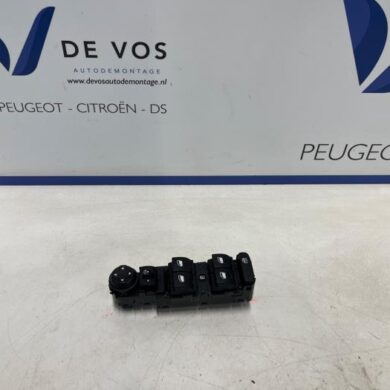 Opel Corsa 1.2 Turbo 12V 100 Combischakelaar ramen 2023 96783350ZD