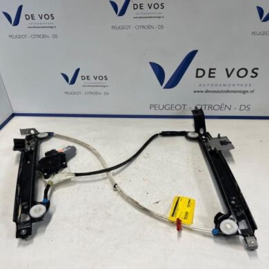 Peugeot 508 1.6 16V Hybrid 225 Window mechanism 4-door, front right 2023 9830160080-9837663280