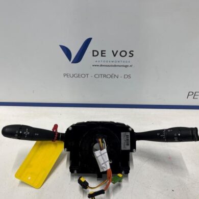 Peugeot 1007 1.4 Steering column stalk 2006 6242N0-96616082XT