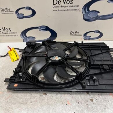 Peugeot 3008  Cooling fan housing 2017 9806313880-9832930080