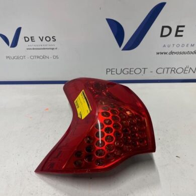 Peugeot 3008 1.6 VTI 16V Taillight, left 2011 6350HC