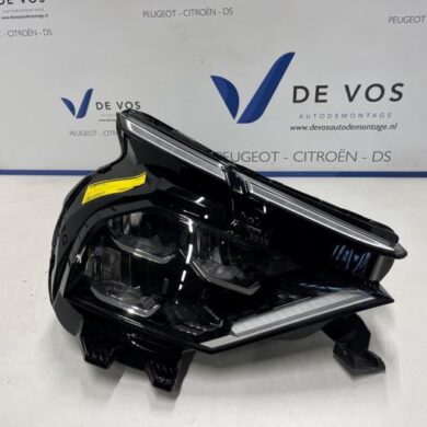 Citroen C4 1.2 PureTech 130 12V Koplamp rechts 2020 9830649280
