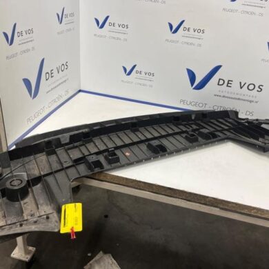 Opel Grandland X 1.2 Turbo 12V Hybrid Beschermplaat bodem 2023 YP00028180