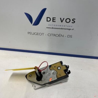 Peugeot 1007 1.4 Door lock mechanism 2-door, left 2006 916466