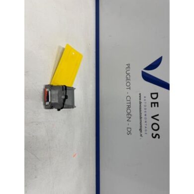 Peugeot 2008 1.2 VTi 12V PureTech 130 Front camera 2024 9855566280-1691089280