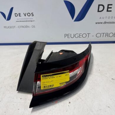 DS Automobiles DS3 Crossback E-Tense 50 kWh Taillight, right 2022 9820831280