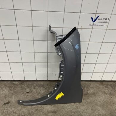 Citroen C4 1.2 PureTech 130 12V Scherm links-voor 2020 9831194780