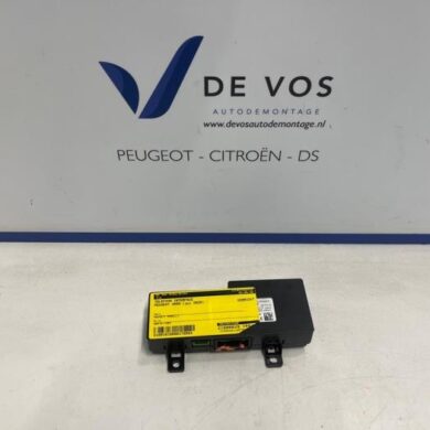 Peugeot 3008 1.2 12V e-THP PureTech 130 Telefon Interface 2020 9831611580-9847654980