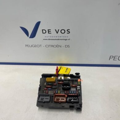 Citroen C5 1.6 16V THP 155 Fuse box 2010 9807028580-9667044980