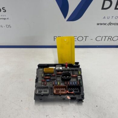 Peugeot 5008 1.6 VTI 16V Zekeringkast 2011 9807028580-9667044980