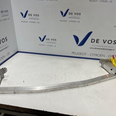 DS Automobiles DS7 Crossback 1.6 16V E-Tense 225 Front bumper frame 2023 9822100180