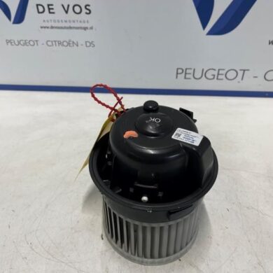 Opel Corsa 1.2 Turbo 12V 100 Kachel Ventilatiemotor 2023 9840566280