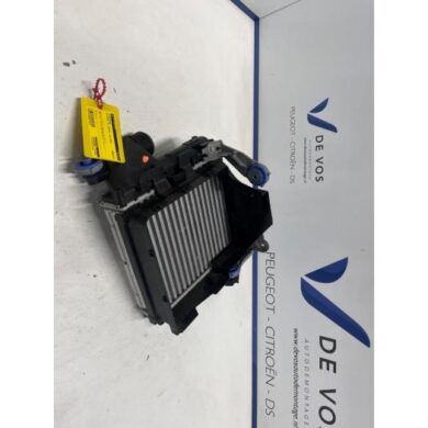 DS Automobiles DS7 Crossback 1.6 16V E-Tense 225 Ladeluftkühler 5G06 2023 9675627980