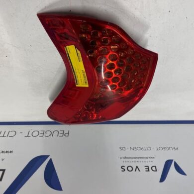 Peugeot 3008 1.6 VTI 16V Taillight, right 2011 6351HC