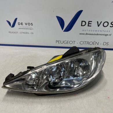 Peugeot 206 1.6 16V Headlight, left 2006 6208A0