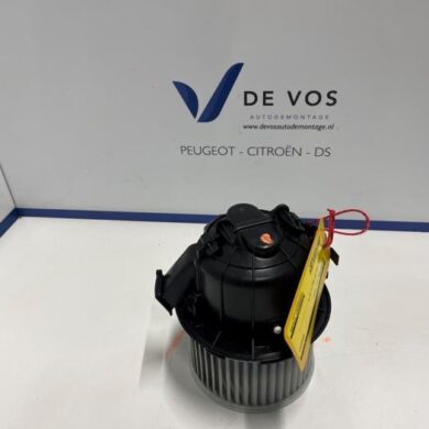 Peugeot 208 1.2 Vti 12V PureTech 130 Kachel Ventilatiemotor 2022 9833380480