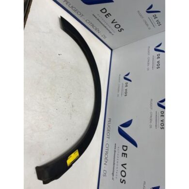 Opel Grandland X 1.2 Turbo 12V Wheel arch strip 2019 YP000309XT