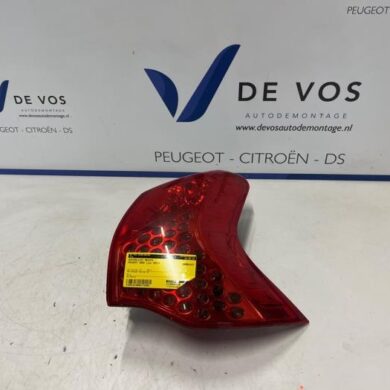 Peugeot 3008 2.0 HDiF 16V Taillight, right 2011 6351HC