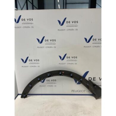 Opel Grandland X 1.2 Turbo 12V Wheel arch strip 2019 YP000407XT