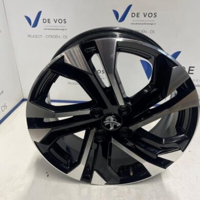 Peugeot 2008 1.2 VTi 12V PureTech 100 Velg 2021 98281860XY