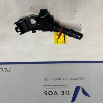 Peugeot 108 1.2 VTi 12V Combischakelaar Stuurkolom 2016 B000901680