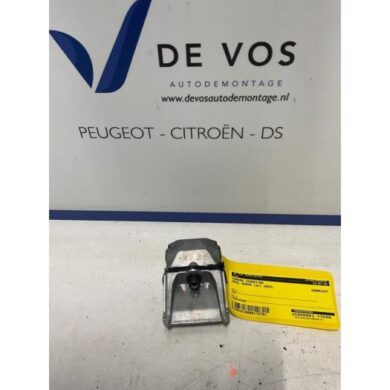 Opel Mokka 1.2 Turbo 12V Camera voorzijde 2023 1682642580