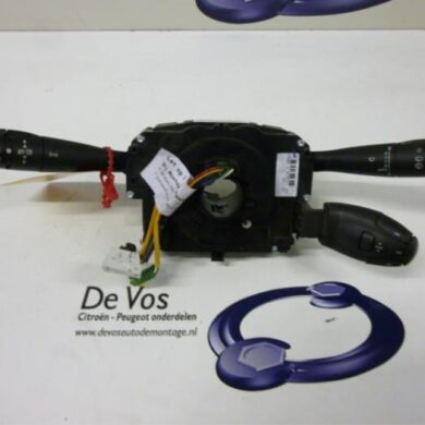 Peugeot 207  Steering column stalk 2008 624252