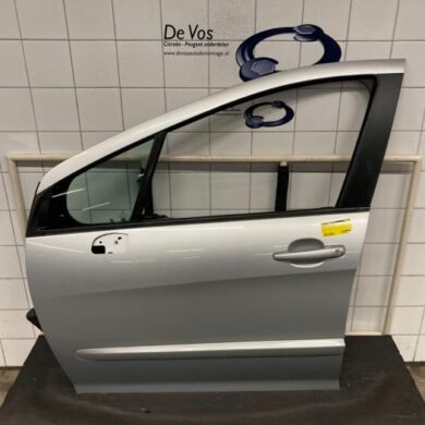 Peugeot 308 1.6 VTI 16V Door 4-door, front left 2013 9002AW