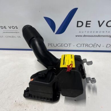 Peugeot 3008 1.2 12V Hybrid 136 Resonance housing 2024 9837956480