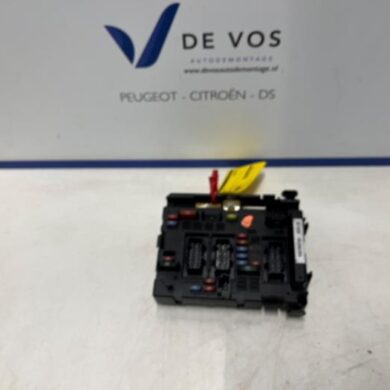 Peugeot 206 1.6 16V Fuse box 2006 6500Y1-9657608780
