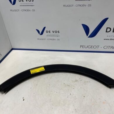 Opel Crossland X 1.2 Turbo 12V Spatbord Lijst 2019 YQ009411XT