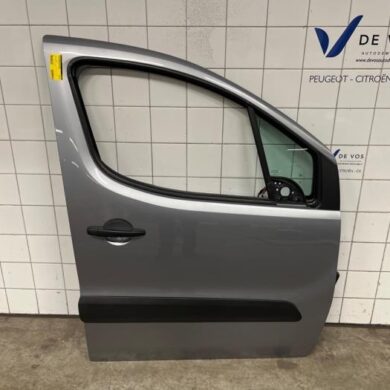 Citroen Berlingo 1.2 12V PureTech 110 Portier 4Deurs rechts-voor 2018 9004Z6