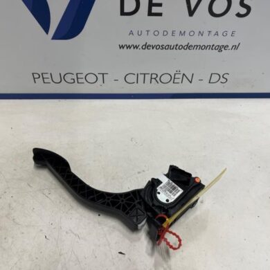 Peugeot 308 1.2 12V PureTech 130 Accelerator pedal 2022 1674829180