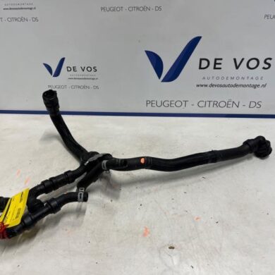 Peugeot 408 1.6 16V HYbrid 225 Radiateurslang 2023 9822382080