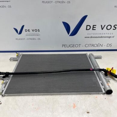 Peugeot 308 1.2 PureTech Hybrid 136 Airco Radiateur HN09 2022
