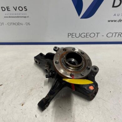 Peugeot 308 1.2 12V PureTech 130 Fusee rechts-voor 2022 1647857080